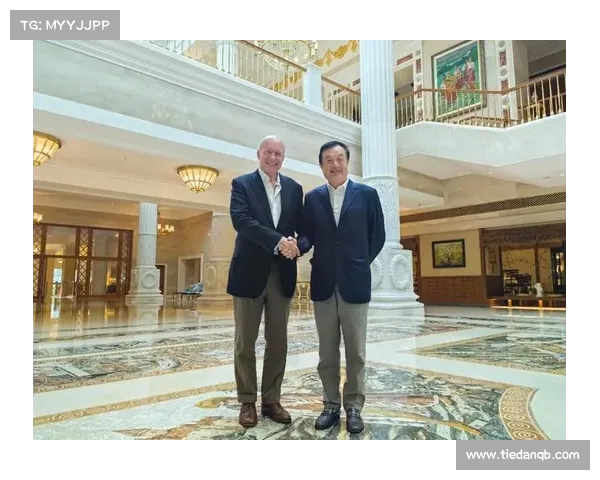 任正非与李云迪东莞同框亲密交流,背后隐藏什么深层含义?(任正非 云) 任正非与李云迪东莞同框亲密交流,背后隐藏什么深层含义?(任正非 云)